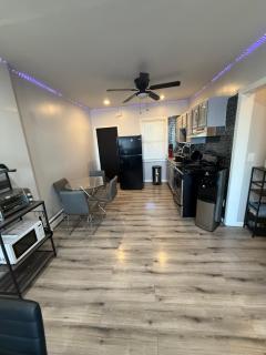 EWR Private bedroom in Shared Elegant Condo - Room 4B - Elizabeth - 2