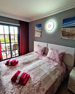 Sunshine Family Apartman Tenerife - Costa Del Silencio - 0