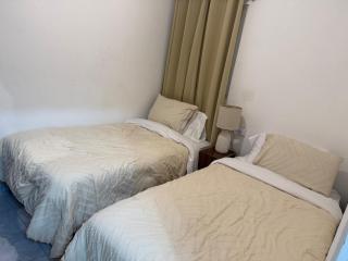 Bonita Casa Estilo Apartamento en Villa Panamericana - San Miguel - 2