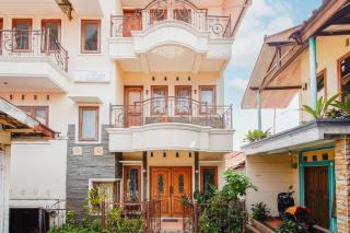 OYO 94118 Homestayque Syariah - Cimahi - 9