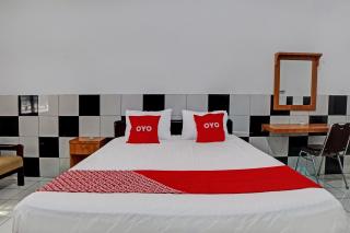 OYO 92579 Hotel Mutiara - 4