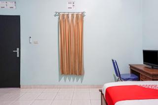 Hotel O Guest House Riharti Syariah - 2