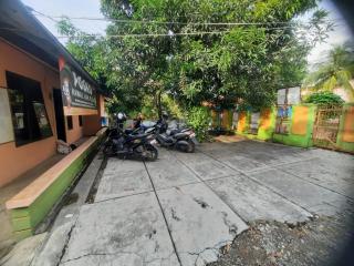SPOT ON 93655 Home Stay Syariah Habibie - Sukabumi - 4