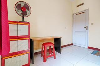 OYO Life 92546 Kost Merah Bojongsoang Syariah - 4