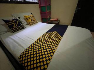 Hotel O Kost Bu Tutik Syariah - 5