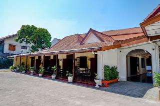 SUPER OYO Capital O 1644 Hotel Griya Kencana - Solo - 0