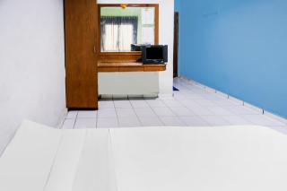 SPOT ON 91792 Solo Baru 2 Homestay Syariah - Jodoh - 0