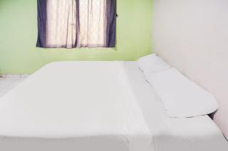 SPOT ON 91792 Solo Baru 2 Homestay Syariah - Jodoh - 6