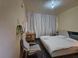 Summer home stay 04 - Abu Dhabi - 1