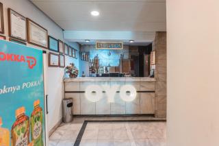 OYO 671 Hotel Capitol - 2