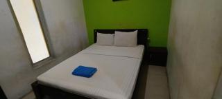 Hotel O Wisma Aluh AmbakNearPantai batu lima Asbullah tmbngn - 7