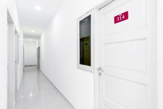 Super OYO 360 Mangaan Residence - Medan - 4