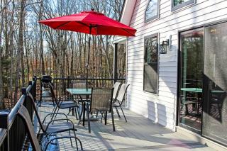 Jim Thorpe Luxury Mountain House, Game Room - Jim Thorpe - 1