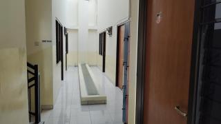 OYO 90870 C16 Siwalankerto Syariah - Surabaya - 2