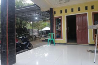 OYO 93408 Penginapan Annisya Near SMA Negeri 2 Mataram - Mataram - 8