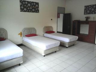 OYO 2703 Hotel Transit 1 - Makassar - 3