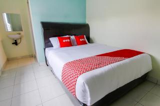 OYO 3493 Nami House - Medan - 0