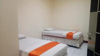 OYO 2703 Hotel Transit 1 - Makassar - 7
