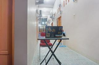 OYO 90111 Almeerah Homestay Syariah Near RS Hermina - Pampang - 6