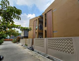 SPOT ON 93428 Pinus Jaya SyariahNearTaman Amaryllis Pekanbaru - Palas - 0