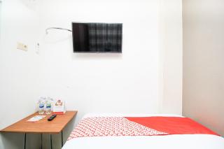 Super OYO Capital O 217 A1 Hotel - Surabaya - 1