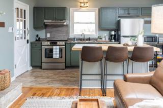 Cozy Cabin - Hot Tub - State Park - Near Lake - 2