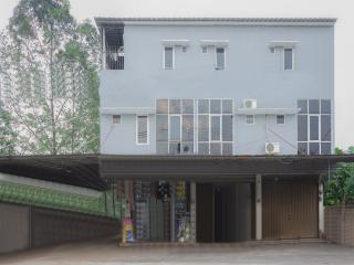 OYO 390 '77 Guesthouse - Cilandak - 5