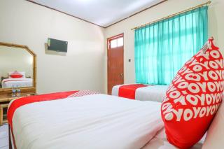 Super OYO 1654 Maha Bharata Kuta Inn - Legian - 7