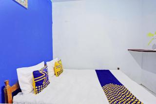 OYO Life 92921 Omaya Kost Syariah - Jombang - 2