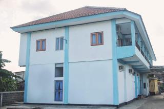 SUPER OYO 1565 Hotel Homiko - Pacitan - 9