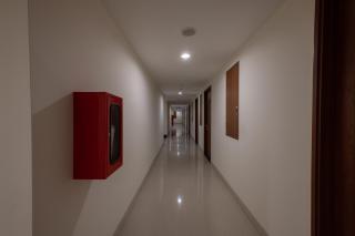 OYO 2245 Apartment Grand Kamala Lagoon - Bekasi - 5