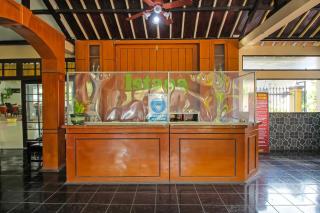 OYO 1984 Hotel Istana Family Syariah - 2