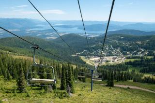 European Schweitzer Mountain Chalet with Hot tub - Sandpoint - 0