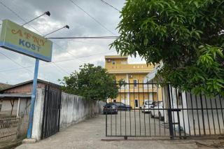 OYO Life Afny Kost 1 - 2