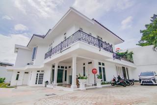 Capital O 90342 Kemang Garden - Jakarta - 0