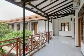 Super OYO 1376 Kina Family Residence Syariah - Malang - 5