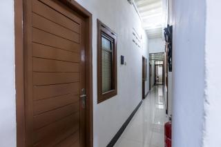OYO 1082 Kost Arie 1 - Jakarta - 5