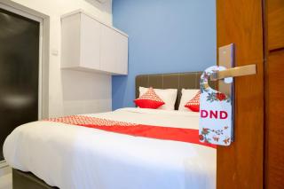 Hotel O Royal Guest House - 1