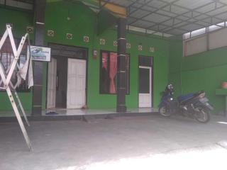 Capital O 92080 Green Home Stay - Ciamis - 0
