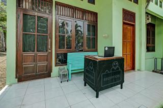 OYO Life 91682 Homestay Sriti - Kalibanteng-kidul - 6