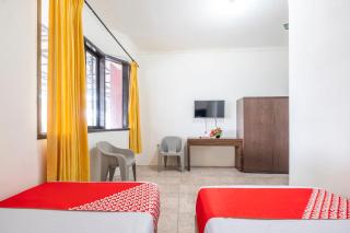 Super OYO 2704 Hotel Transit 2 - Makassar - 6