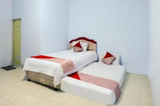 OYO 90863 Omah Kost Syariah - Tulungagung - 2