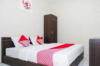 OYO 1217 Candi Residence - Semarang - 2