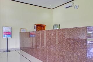 OYO 90423 Hotel Aman - Palangkaraya - 3