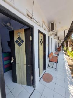 OYO 93381 New Asembagus 3 - Situbondo - 1