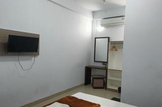 SPOT ON 94048 Kost Pak Dahlan Near Modern Estate - Sungguminasa - 3