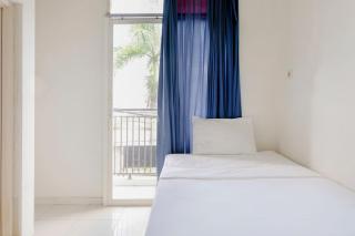 OYO Life 2760 Kost Simpang Borobudur 47 - Malang - 1