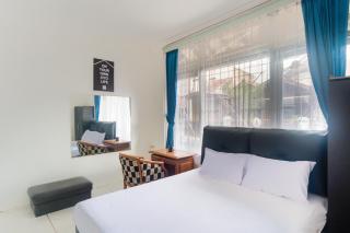 OYO Life 3055 Rumah Enin - 3