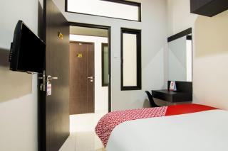 OYO 3826 Columbus Residence K11 - Karawang - 3