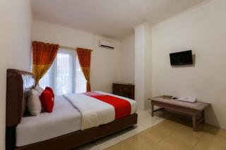 OYO 3907 Mine Residence - Padang - 9